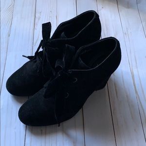 Born Leather Wedge Booties